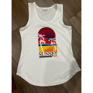 Lularoe Tank Top shirt Medium SUNSET VIBES NWOT white retro palm trees